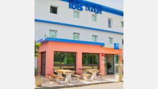 IBIS BUDGET TOULOUSE AÉROPORT Hotel Car Park (External) Blagnac