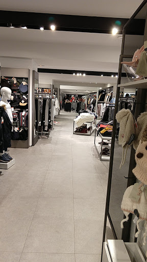 Magasins pour acheter des combinaisons de fête Toulouse